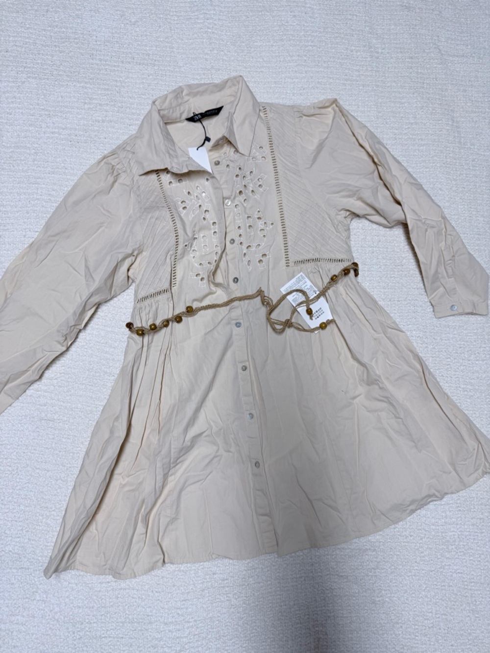 Zara Beige Garment with Black Brand Tag